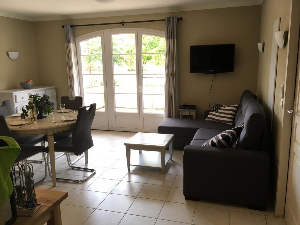 Appartement dans Residence – Le Domaine de Camiole Callian  Extérieur photo