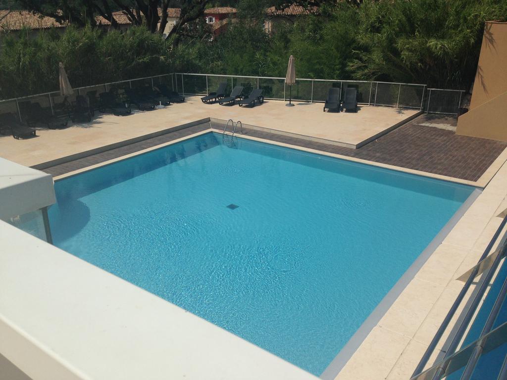Appartement dans Residence – Le Domaine de Camiole Callian  Extérieur photo